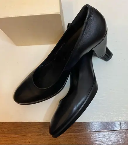 Ecco   pump 9-9.5 black