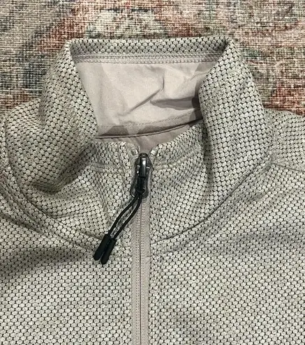 Antigua ‘NC State Full-Zip Vest in Heather’