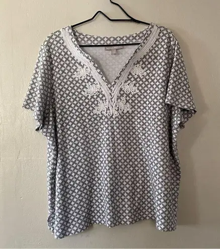 Woman Within Black and White T Shirt Women’s Plus Size 22/24 Embroidered Tee