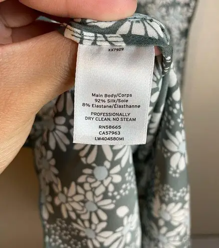 Lewit 100 % Silk Dress Size 2 Daisy Floral Lightweight Sage Green