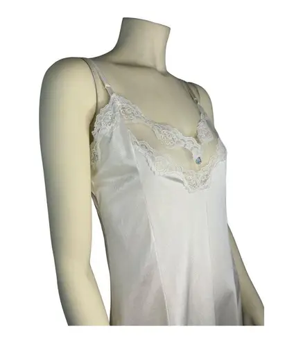 American Vintage  Melody Lingerie full slip with lace in white size 38