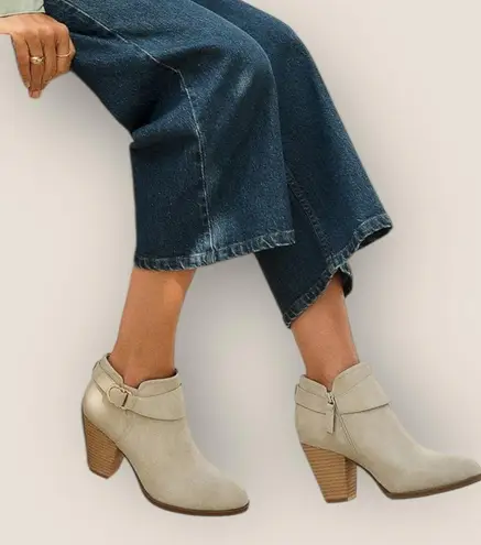 Dr. Scholl’s Women’s Kickstart Ankle Booties – Honey Brown Smooth, Size 9 (NWOB)