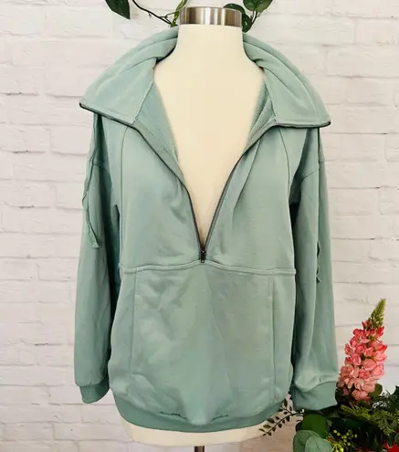 Boutique NEW Funnel Neck Pullover