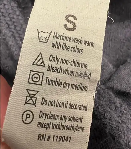 Dolly Parton Guts, Grits & Lipstick dark gray pullover hoodie, size S