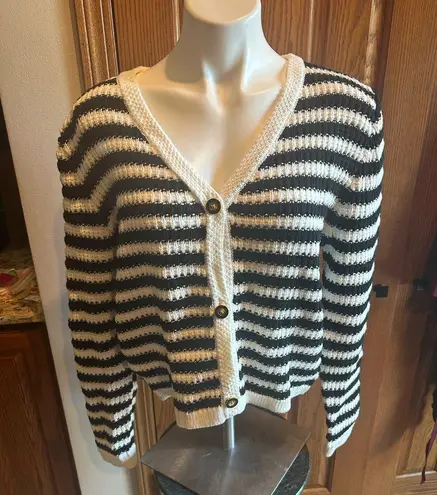 Black & White Striped V Neck Cardigan Size Medium NWT Sz M Cropped Knit Sweater