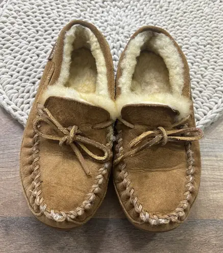 LL Bean Wicked Good Slippers Womens 5 Brown Suede Shearling Fur Lined