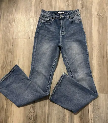 Legend Bootcut Jeans Women’s Size 7 Medium Wash horseshoe Pocket Stretch Denim Blue