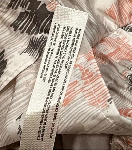 NEW Free People FP Movement Off The Grid Printed Ivory Hooded Vest size Medium Gray