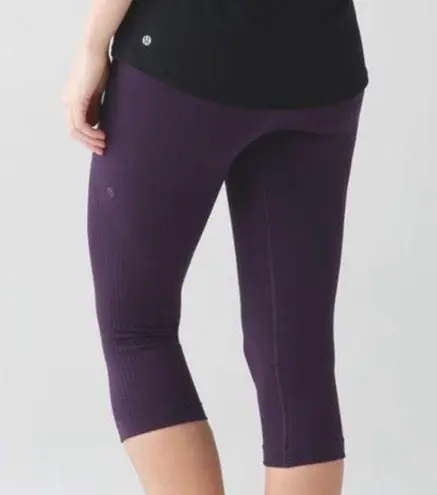 Lululemon Deep Zinfandel Flow & Go Seamless Crop Pant - Image 2