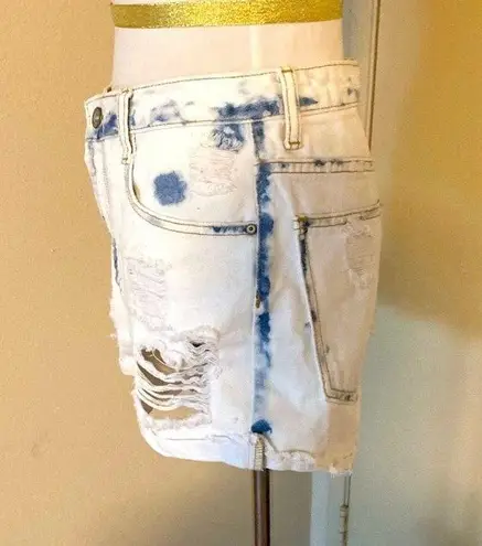 ZARA Distressed Bleached Boyfriend Jean Shorts 100% Cotton Size 2