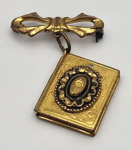 Vintage Gold Tone Locket Brooch Gold