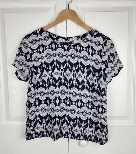 Lucy & Laurel Lucy & Lauren Crop Top Blue White Ethnic Print Rayon Back Buttoned Blouse Size M