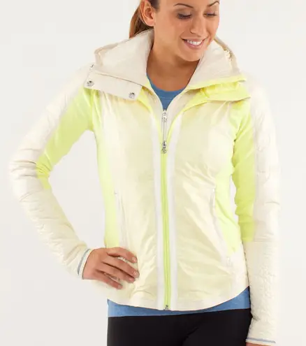 Lululemon Athletica Yellow and Cream Ski Jacket size 6