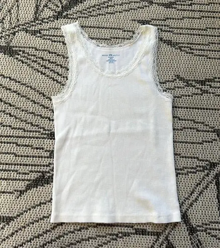 Brandy Melville NWOT  Tank