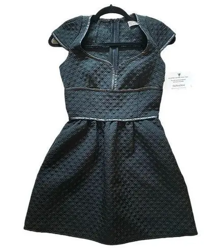 Red Valentino VINTAGE! Quilted Abiti Donna Black Dress. Size 38, US 2/XS NWT