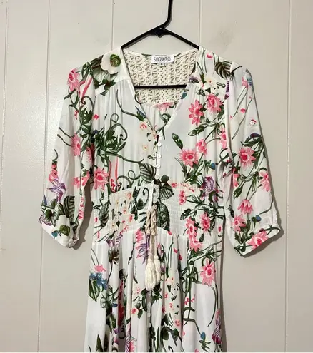 Showpo Lone Traveller Maxi Dress Floral Size 8 White