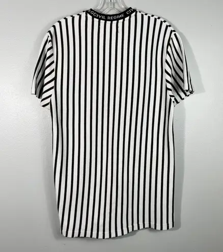 Civil Regime White Black Vertically Stripe Embroidered Script Logo T-Shirt Large