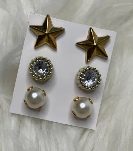 NWOT 3 Gold Color Studs Earrings