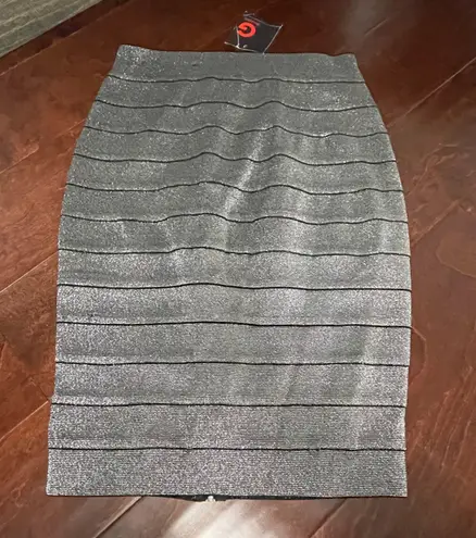 G by Guess NWT Metallic Silver Varina Bandage Skirt Small