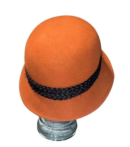 New Rust Betmar Tegan Wool Felt Cloche Hat Fedora Black Feathered Trim Accessory Orange