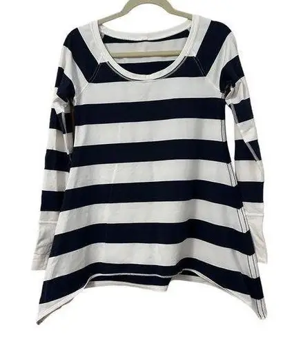 Lululemon  NAUTICAL STRIPED LONG SLEEVE TOP