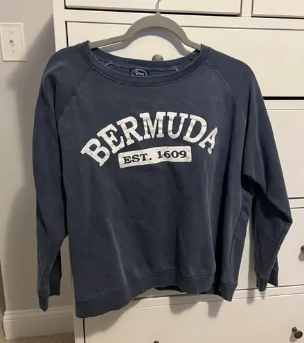 Bermuda Davison’s of  Crewneck