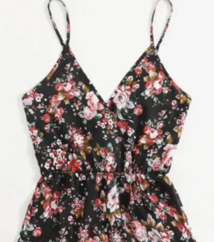 Women’s Floral Short Romper | Size M | Cute & Casual Black Size M