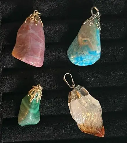 Crystal Gemstone 4 Piece Pendant Collection Citrine Malachite Agate Carnelian Blue