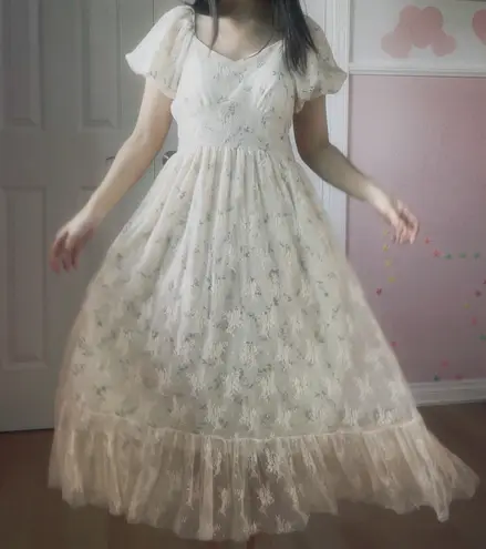 flower patterned long dress ˃̶͈◡˂̶͈ White