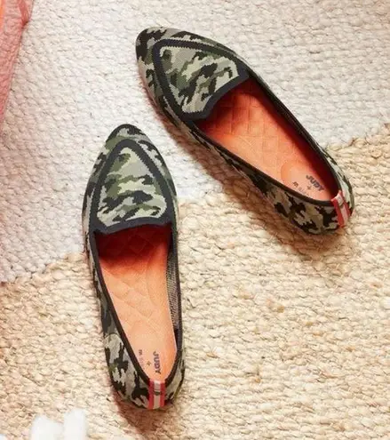 Birdies  + Judy Blackbird Camouflage Point Toe Slipon Flats Size 8.0