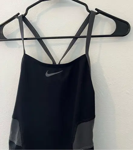 Nike black and gray HydraStrong Colorblock Cutout One Piece Swimsuit size 8