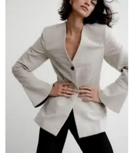 CO Clay Gray Collarless Flare Cuff V