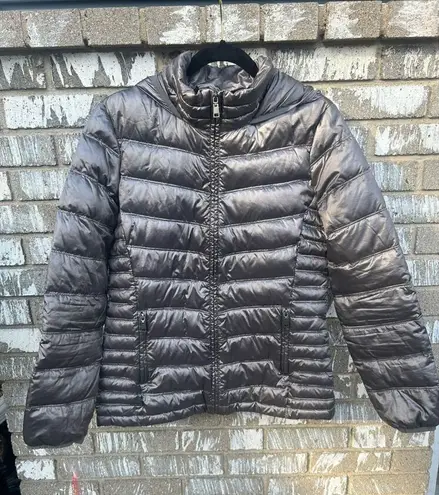 GH Bass Outdoors Shinny Silver Woman’s Winter Jacket Size Medium