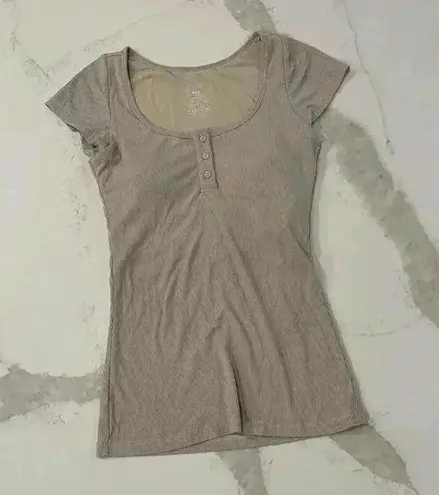 Klassy Network Henley T Shirt Brami Beige Ribbed Short Sleeve Women’s Size XXS