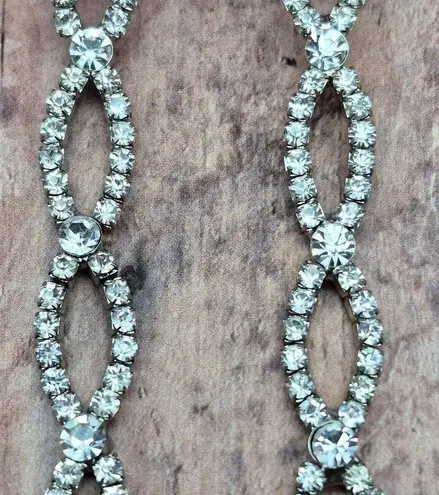 None Long Dangle Silver Tone Crystal Rhinestone Earrings Formal Event Runway 3" MINT