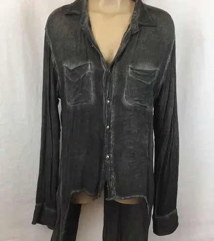 Stillwater  Gray Long Sleeve Sheer Button Front Tail Top