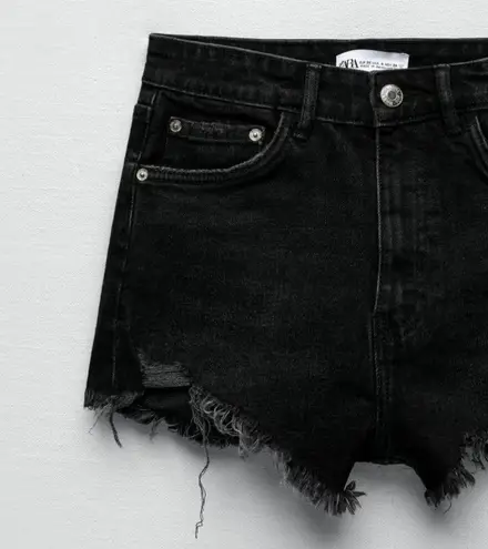 ZARA  Black High Rise Distressed Denim Shorts Size 6