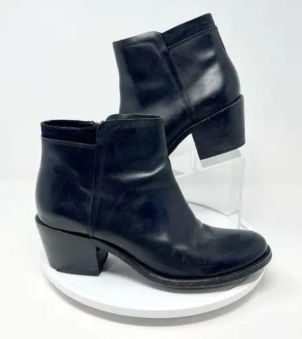 Wolverine 1000 Mile Women's Black Heeled Ankle Zipper Leather Ankle Bootie 8.5