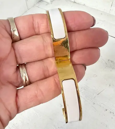 Hermès  Clic Clac H Narrow Enamel Cuff Bangle Bracelet Gold/White with Pouch