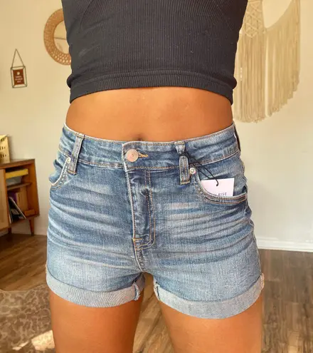 Blue Notes Emma High Rise Short