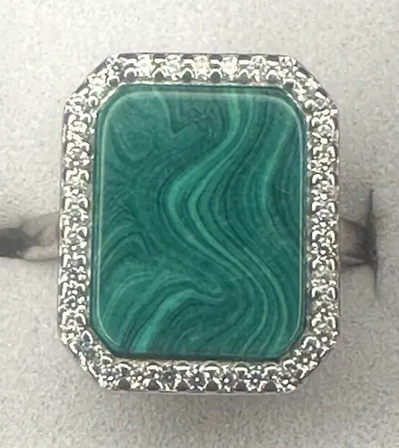 Vintage Uniquely Banded Malachite Stone in Sterling Silver Ring: Size 6 Green