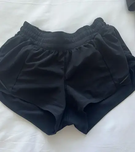 Lululemon Black Hotty Hot 2.5” Shorts