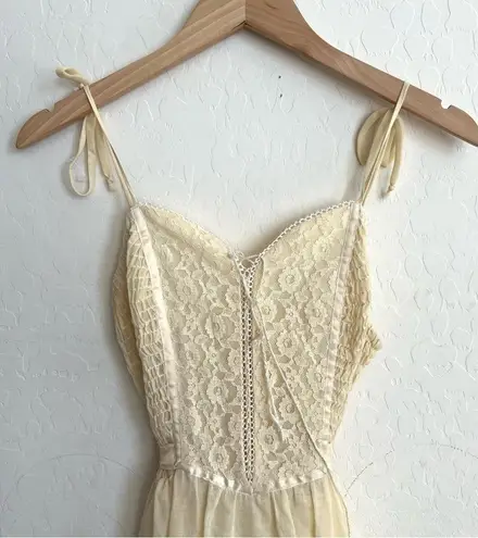 Vintage Boho Fairytale Prairie Ruffle Lace Sweetheart Neckline Maxi Dress