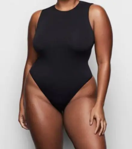 SKIMS Essential Crew Neck Sleeveless Bodysuit 4X/5X