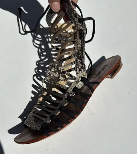 Stylish Black and Tan Snake Print Women's Sandals Size 7