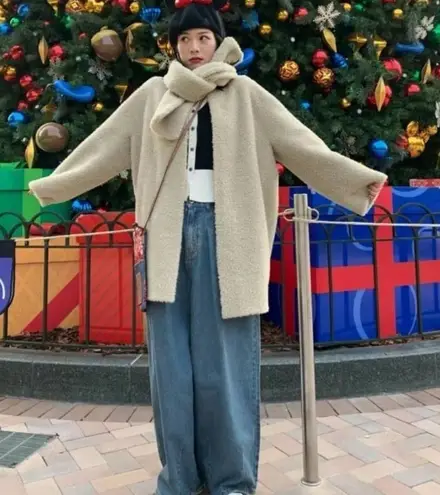 Wool Coat Size M thumbnail 1