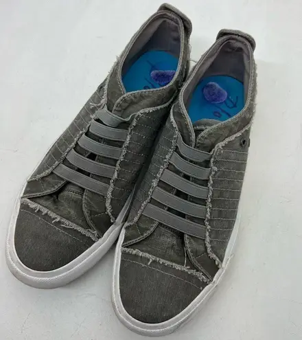 blowfish  gray slip on sneakers canvas casual shoes basic minimal size 8.5