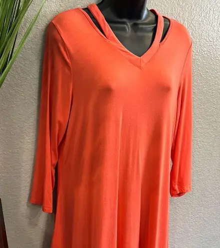 Premise #329 , cut out neck, knit high low top size medium