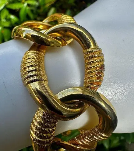 Gold tone vintage chain link bracelet