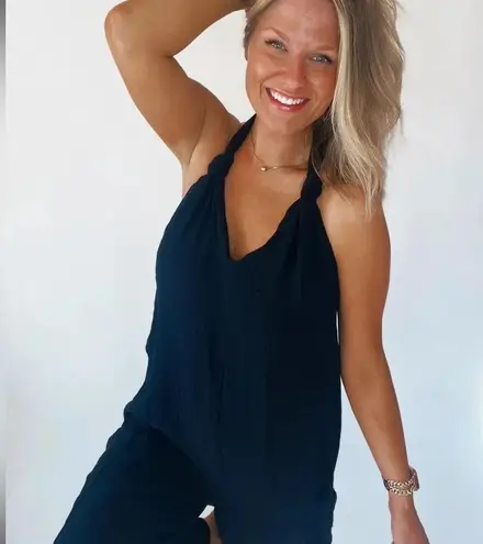 Flirty & Free Jumpsuit with cut out back, in black Size M